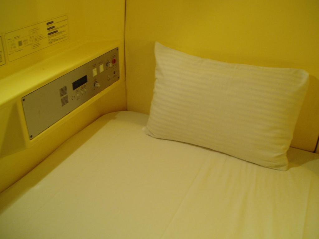 Capsule Hotel & Sauna Ikebukuro Plaza Tokyo Oda fotoğraf
