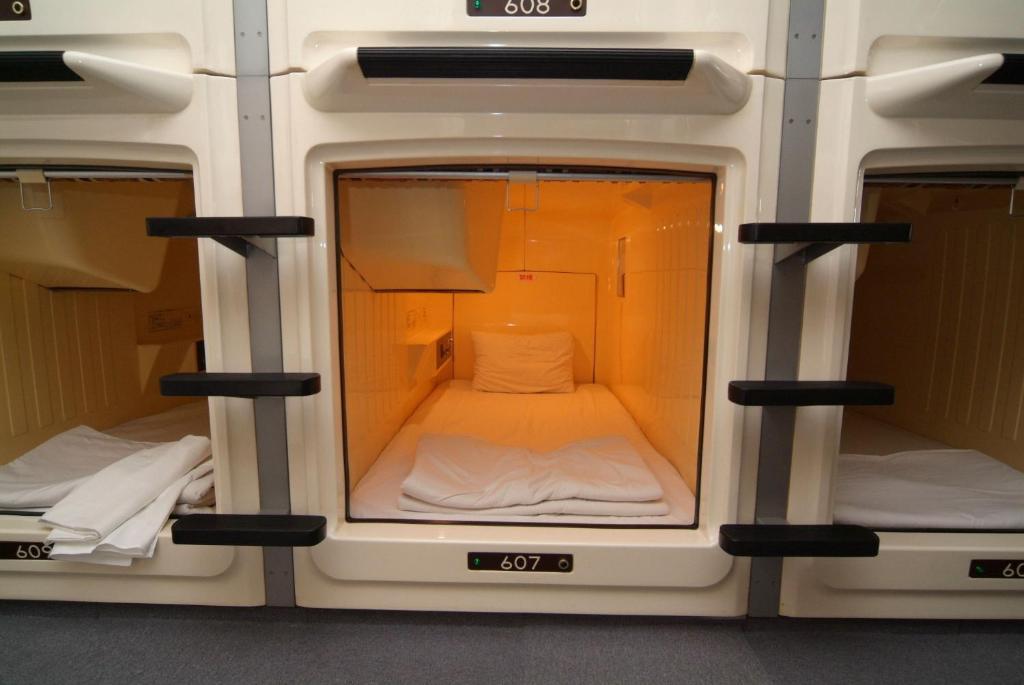 Capsule Hotel & Sauna Ikebukuro Plaza Tokyo Oda fotoğraf